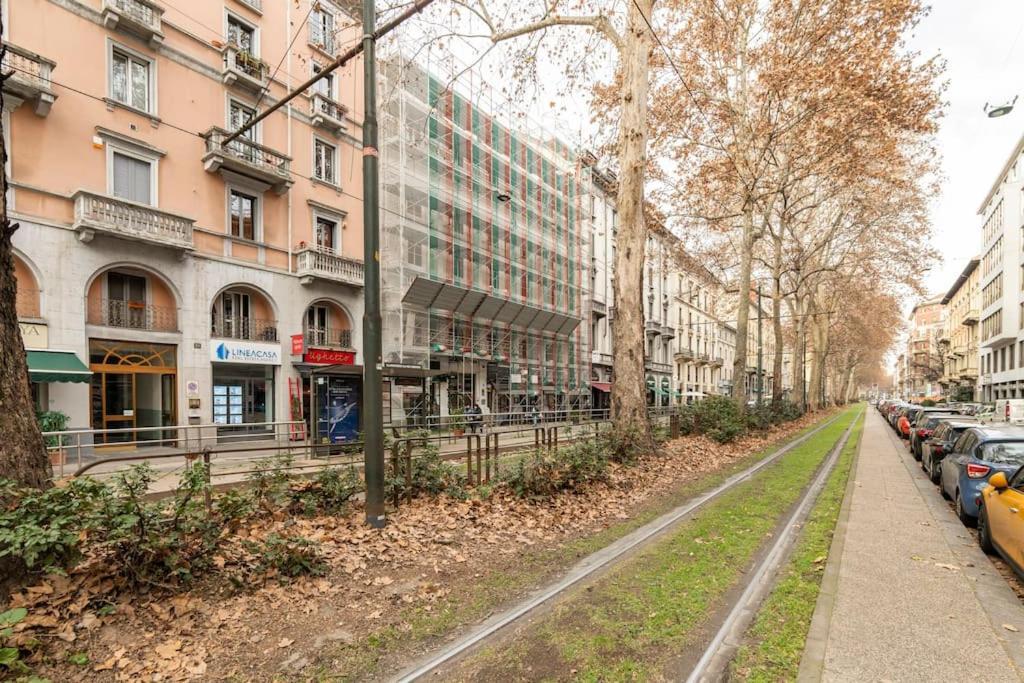 Appartamento Grazioso Milano Esterno foto